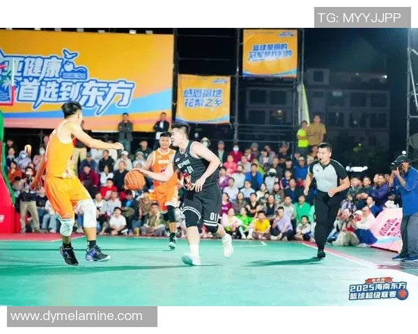 琼斯杯激战印尼队与日本队的巅峰对决引发篮球热潮