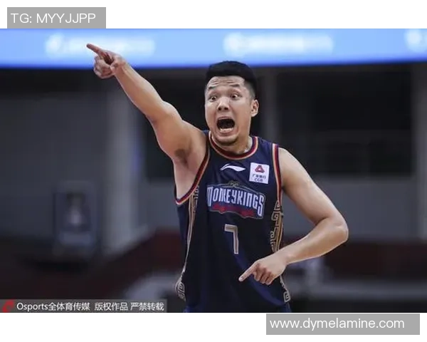高诗岩：从青年才俊到篮球赛场的闪耀明星之路